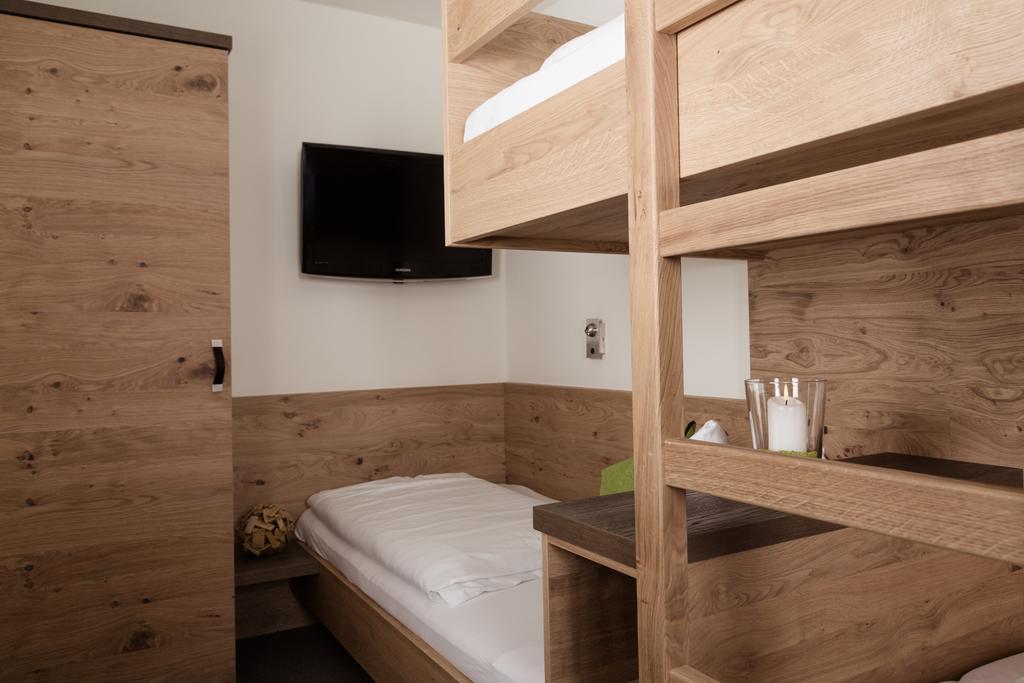 Hotel Tauernhof Kaprun Oda fotoğraf